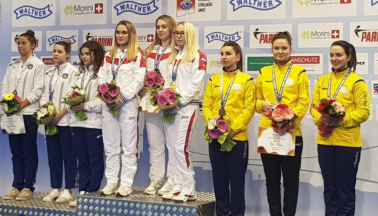 echipa-feminină-de-pușcă-campionatul european-podium